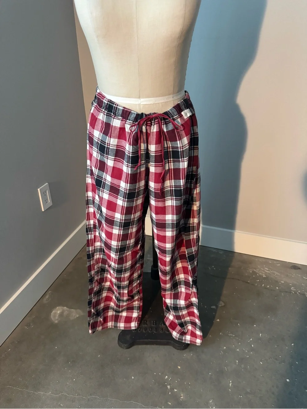 Life Is Good Red Black White Plaid Pajama Pants